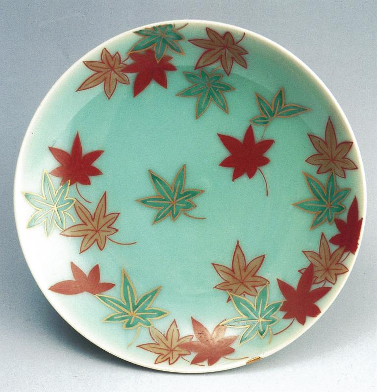 青磁色絵紅葉文皿